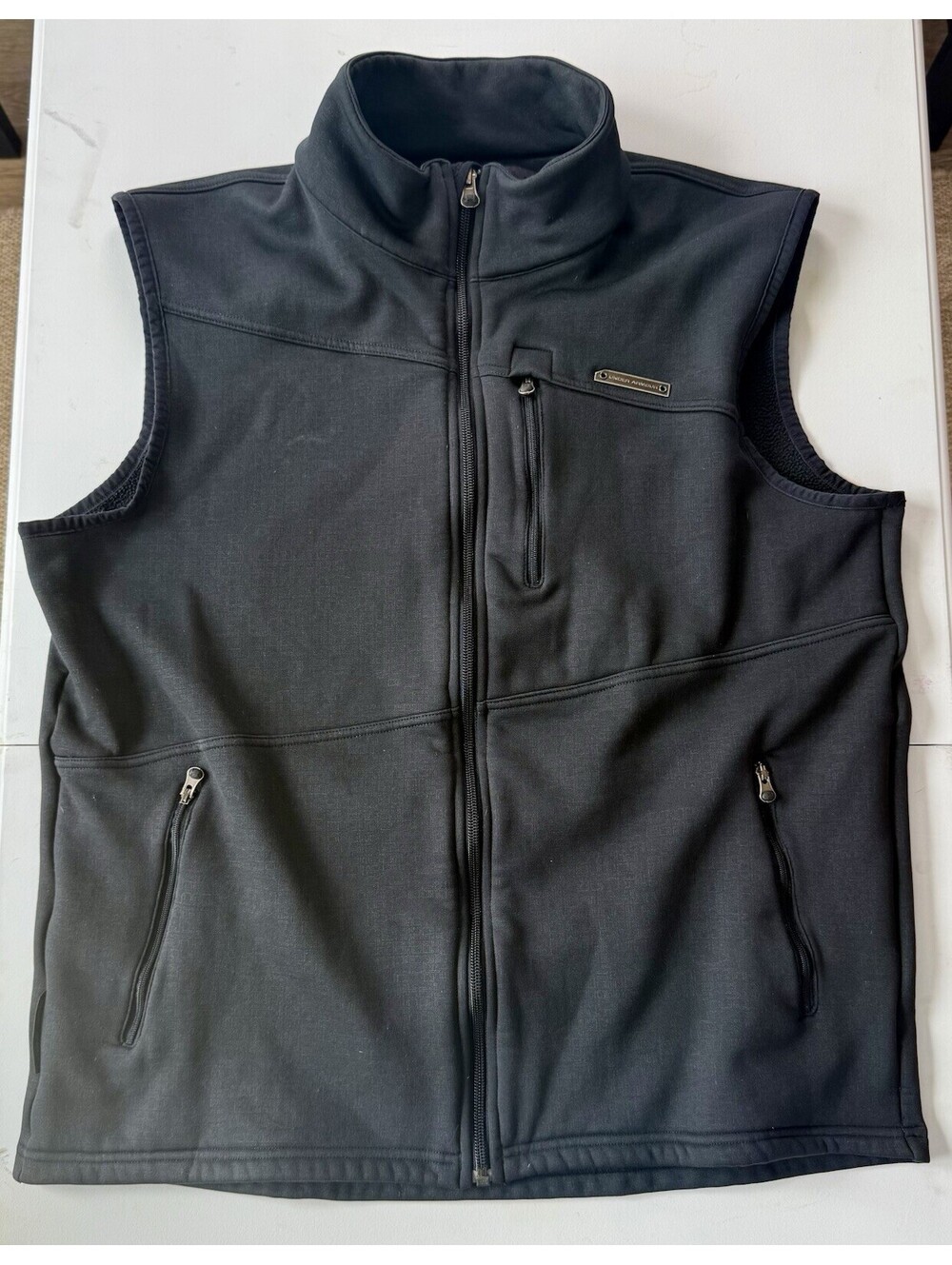 Men’s Under Armour Vest | Fleece Lined with Pockets | Black Size Large